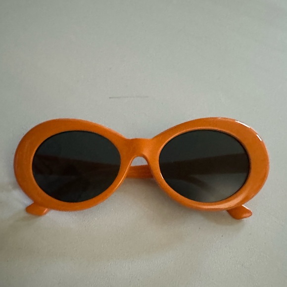 Orange clout goggles - Picture 2 of 2